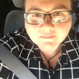 Meet your Posher, Adrianne